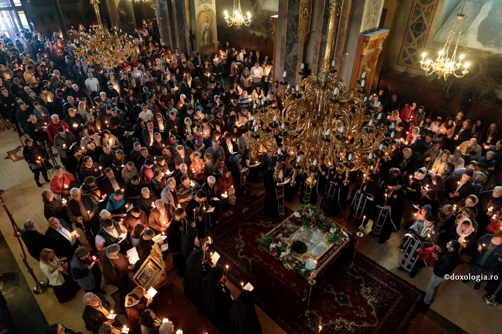 Biserica ne adună pe toți în jurul lui Hristos