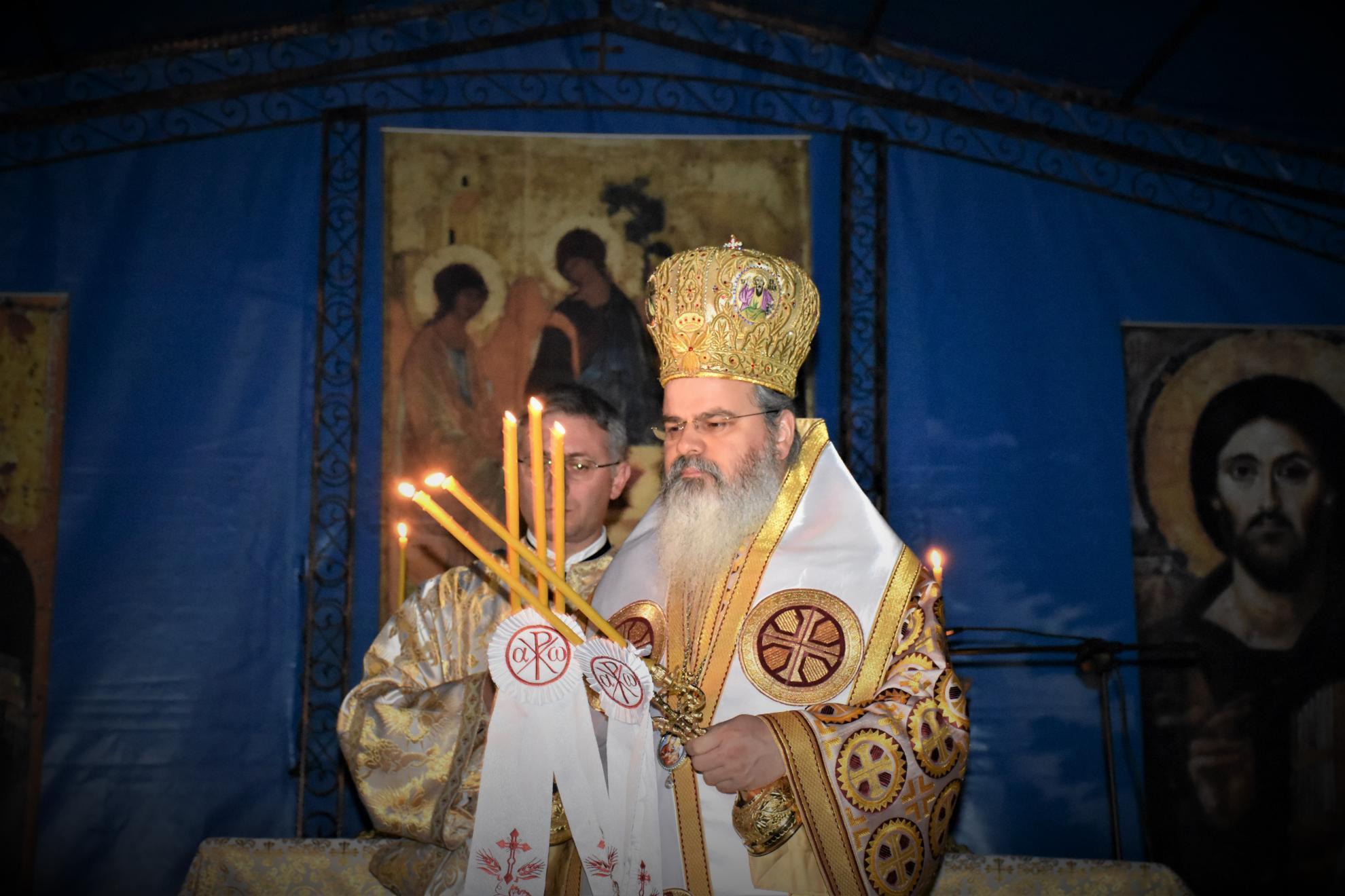 Priveghere de noapte la Catedrala Episcopală din Huşi