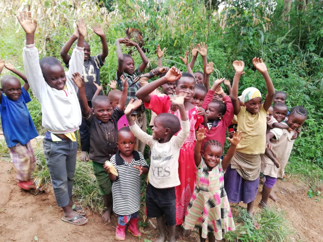 Puntea către cătunul Kinyamlewa – o cale de acces către o viață mai ușoară