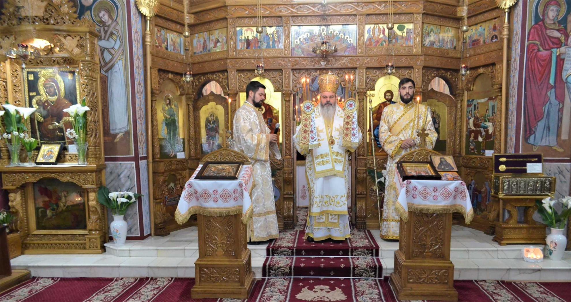 Slujire arhierească la Mănăstirea Moreni