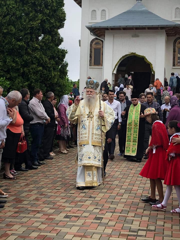PS Calinic Botoșăneanul a slujit la hramul Mănăstirii Gorovei