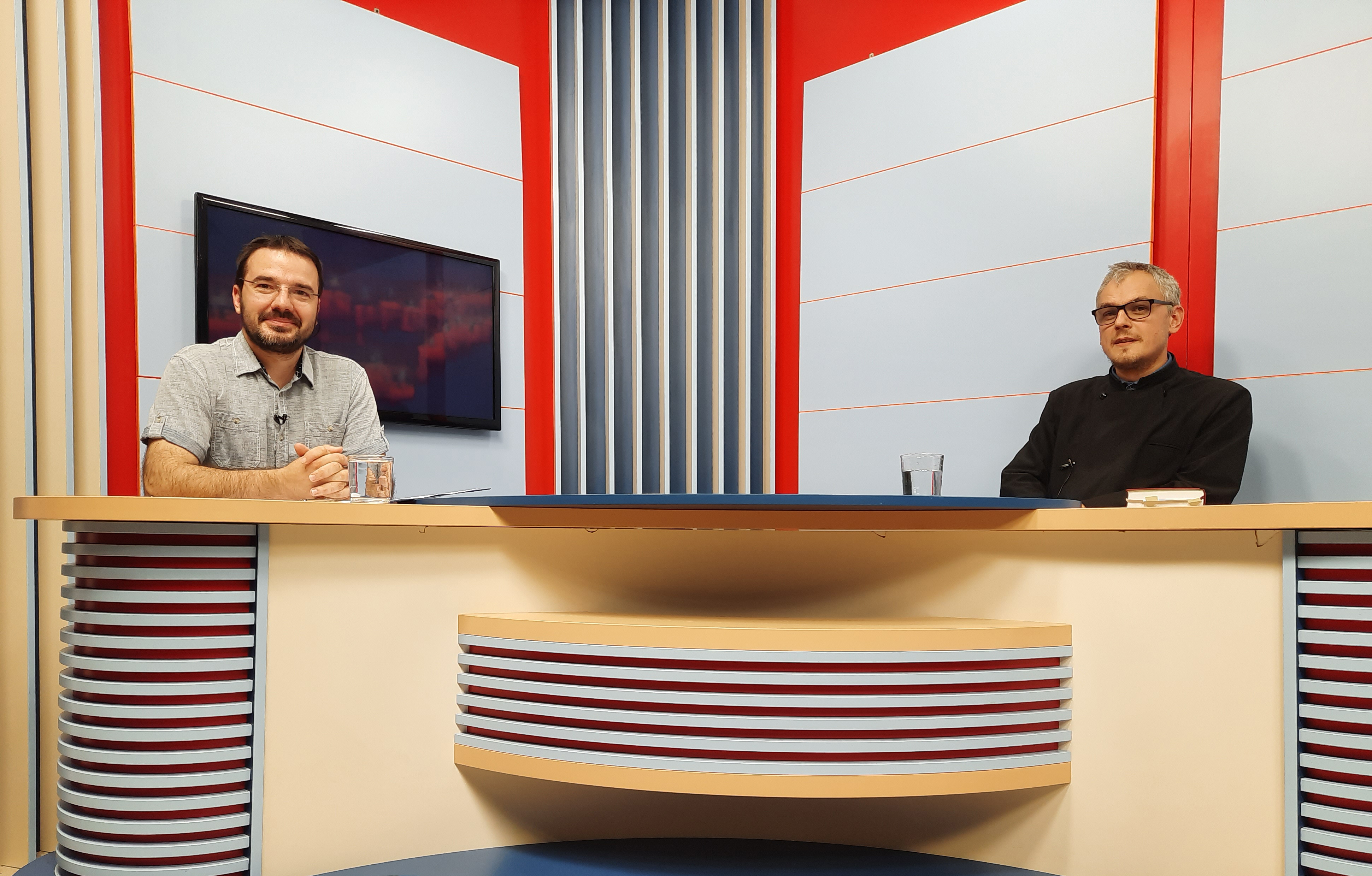 (Video) Despre post, ca bumerang duhovnicesc, la „Ferestre către suflet”, cu părintele Bogdan Anistoroaei (Video) Despre post, ca bumerang duhovnicesc, la „Ferestre către suflet”, cu părintele Bogdan Anistoroaei