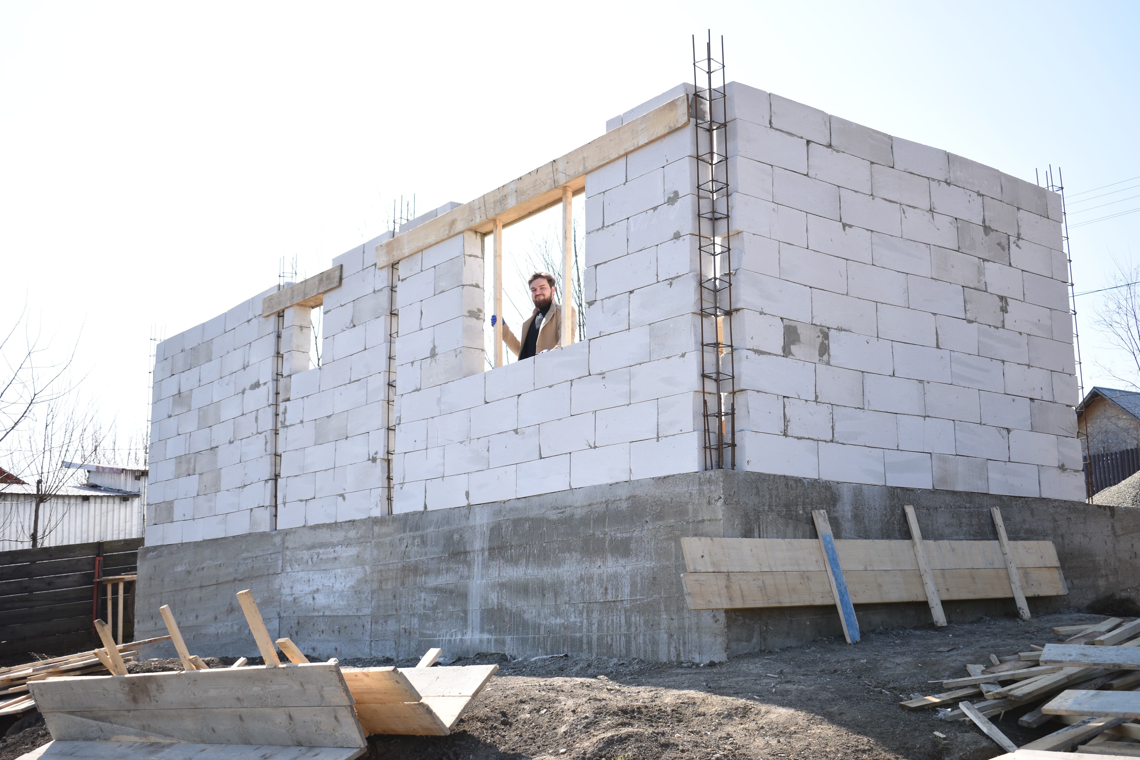 ASCOR Iași organizează un spectacol online pentru ajutorarea unei familii cu șapte membri