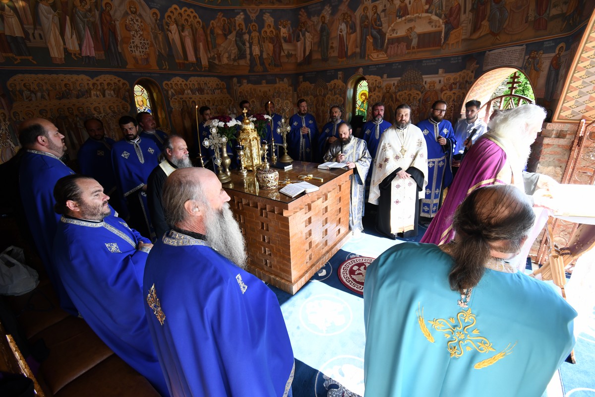 Rugăciuni arhiereşti la Mănăstirea Hadâmbu