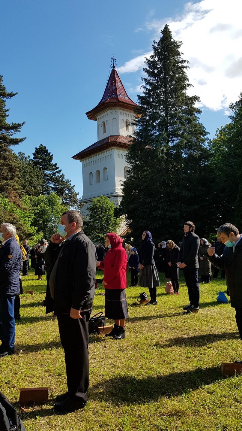 Zi de hram „de familie”, la Suceava Zi de hram „de familie”, la Suceava