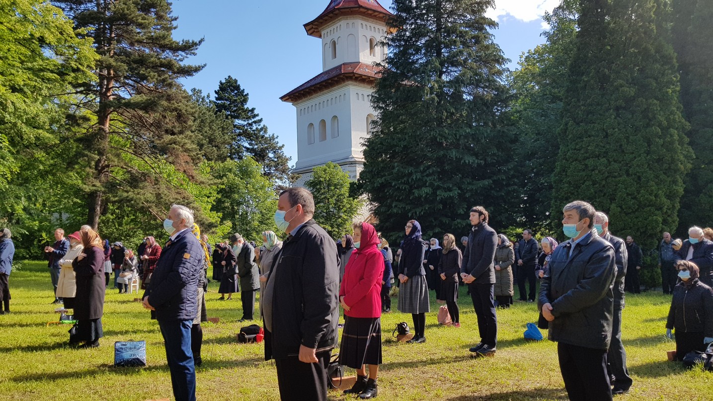 Zi de hram „de familie”, la Suceava Zi de hram „de familie”, la Suceava