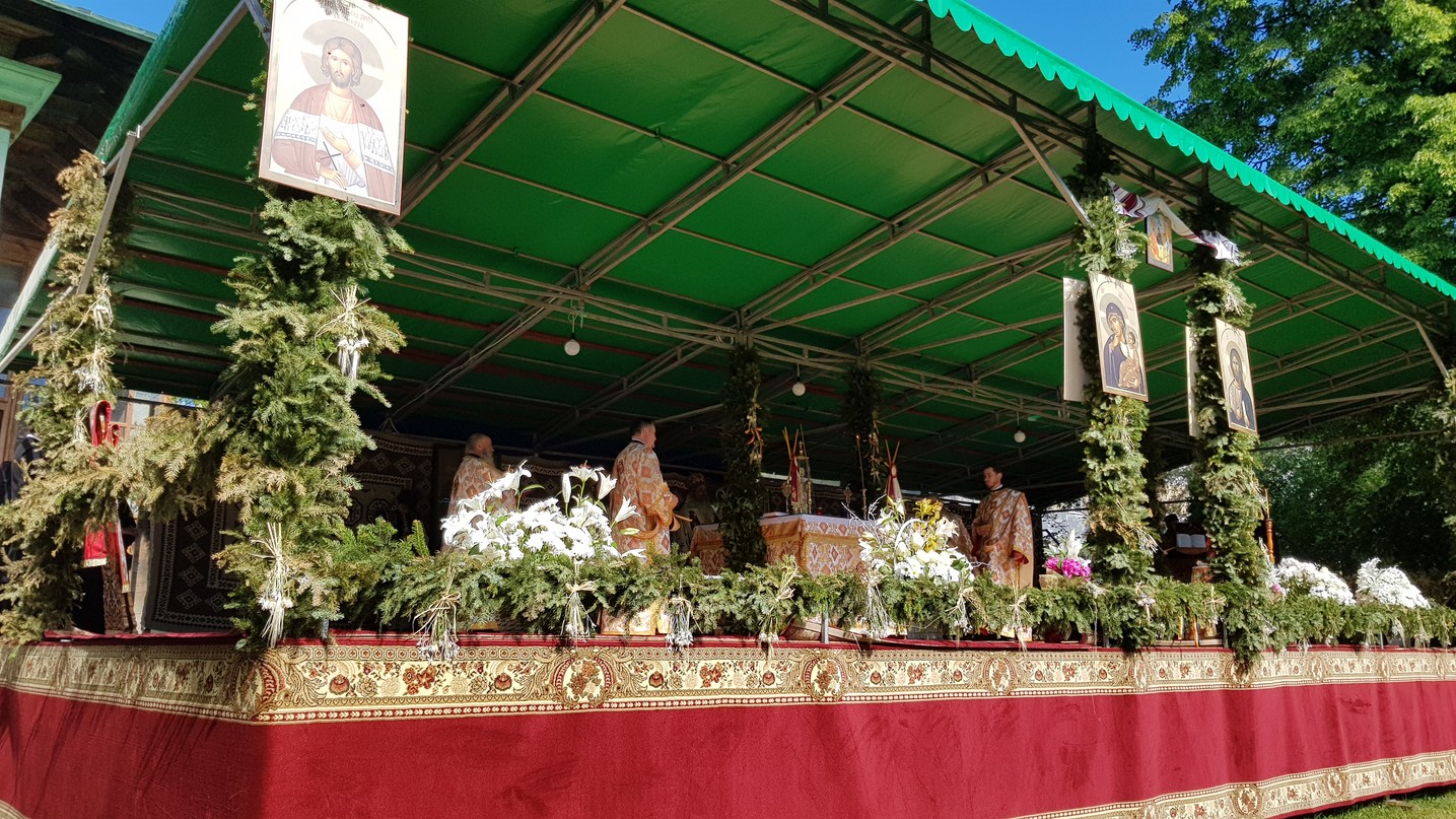 Zi de hram „de familie”, la Suceava Zi de hram „de familie”, la Suceava