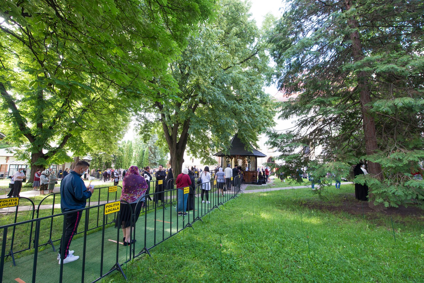 Trei ierarhi, prezenți la „hramul cel mare al Sucevei” Trei ierarhi, prezenți la „hramul cel mare al Sucevei”