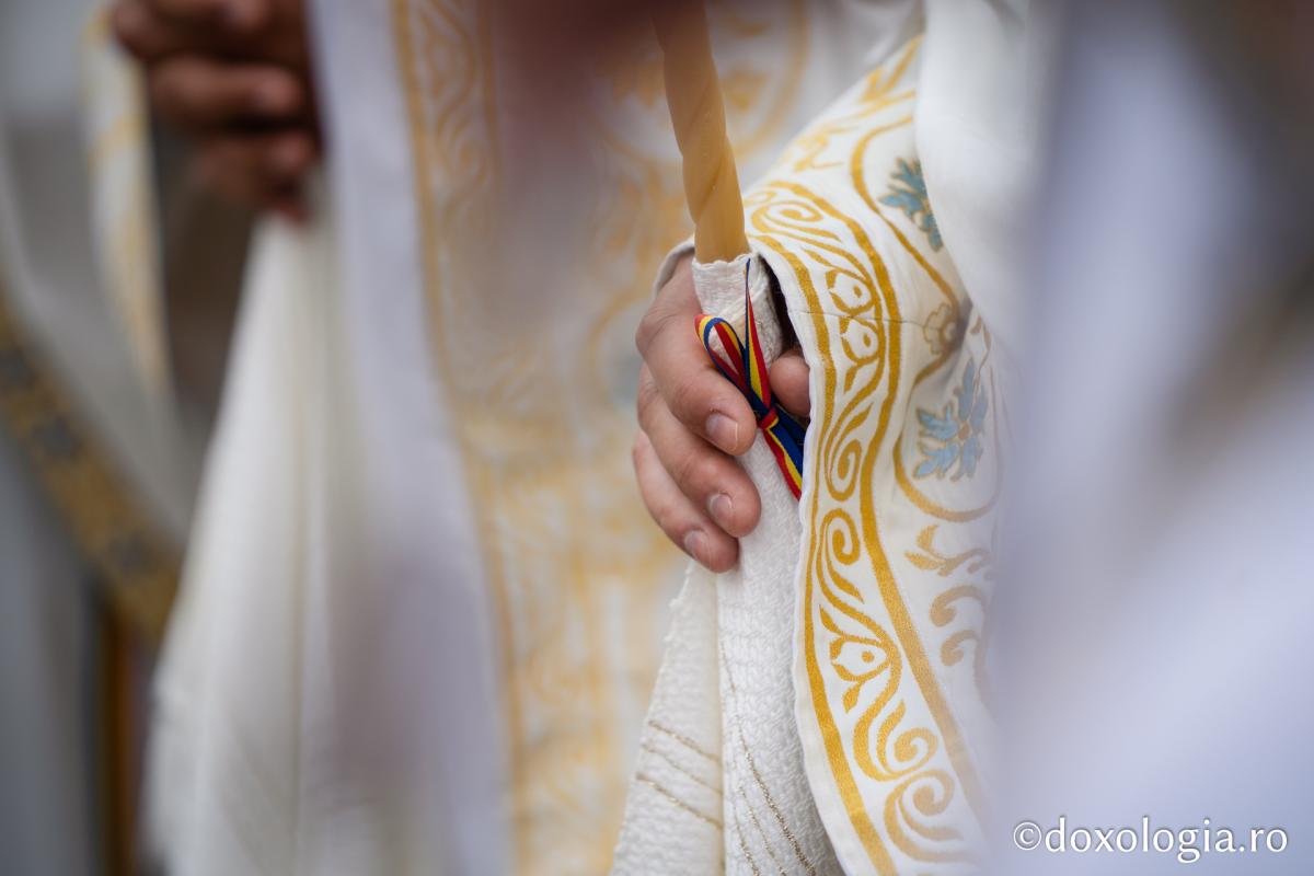 Parastas de șapte ani pentru părintele Iustin Pârvu: „Câți dintre noi încercăm să ne asumăm și duhul celui pe care îl cinstim?”