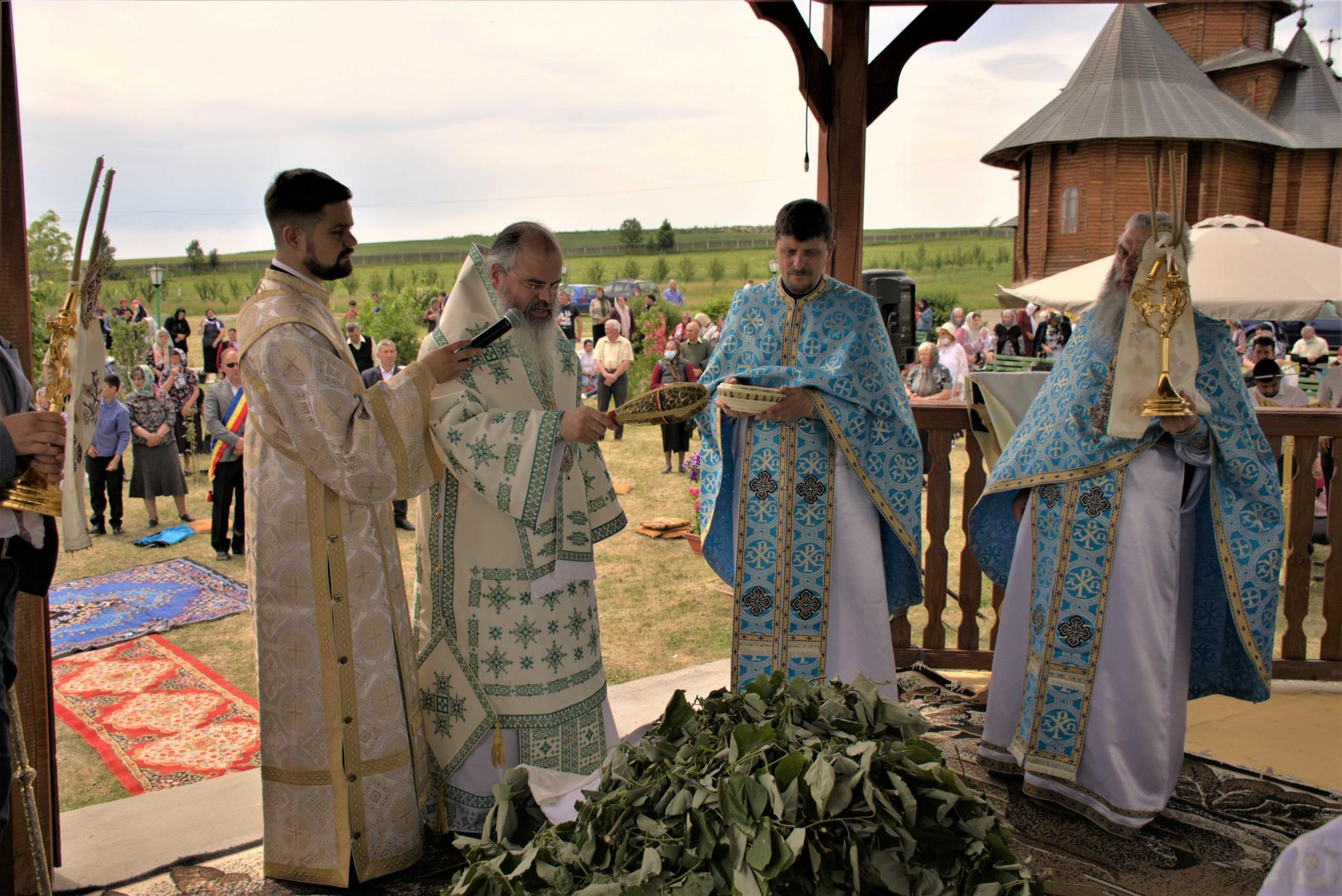 PS Ignatie, la hramul Schitului Drăgeşti