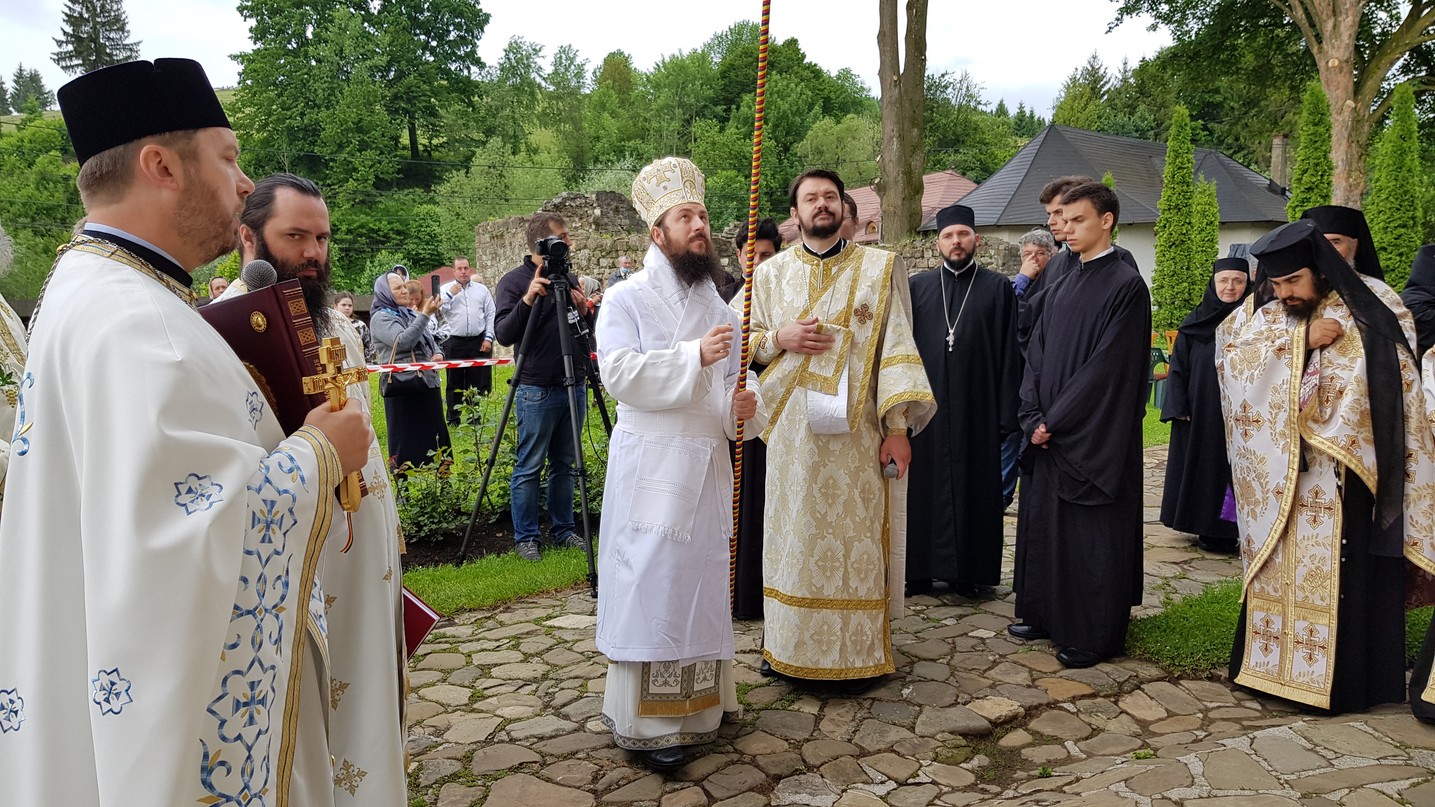 PS Părinte Damaschin, la resfințirea bisericii Mănăstirii Humor: „Răspuns bun de la Dumnezeu să primească toți ctitorii”