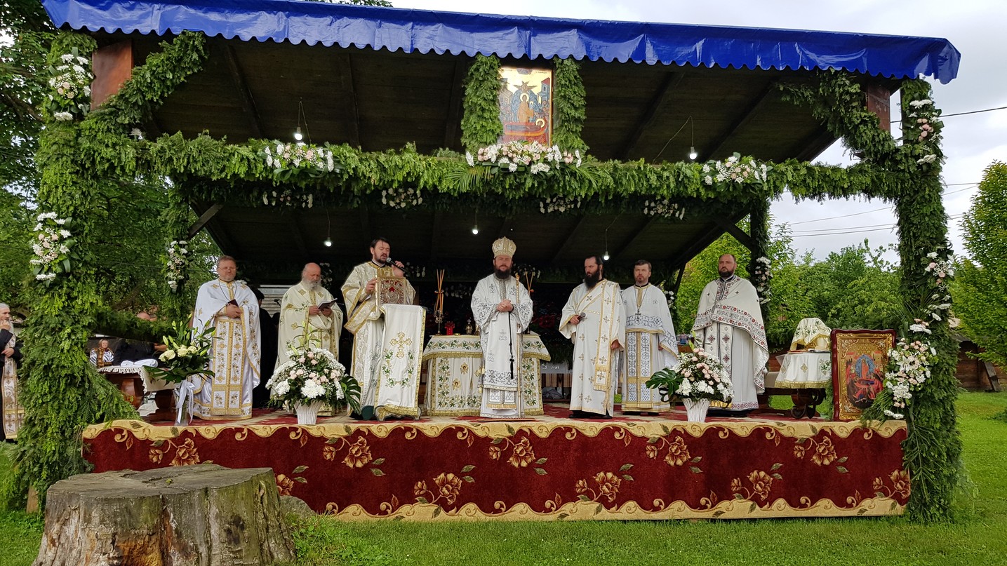 PS Părinte Damaschin, la resfințirea bisericii Mănăstirii Humor: „Răspuns bun de la Dumnezeu să primească toți ctitorii”