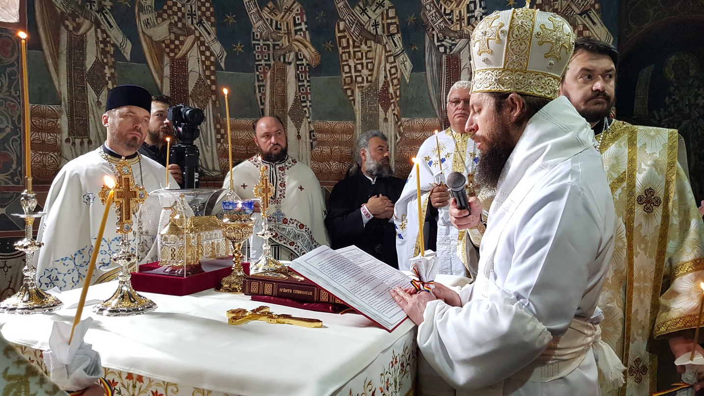 PS Părinte Damaschin, la resfințirea bisericii Mănăstirii Humor: „Răspuns bun de la Dumnezeu să primească toți ctitorii”