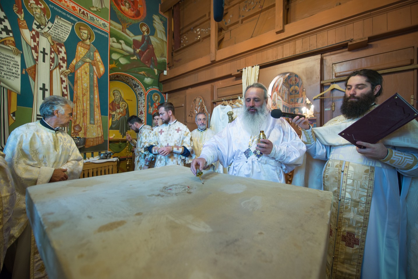 Biserica unde a slujit diaconul și scriitorul Ion Creangă a fost resfințită