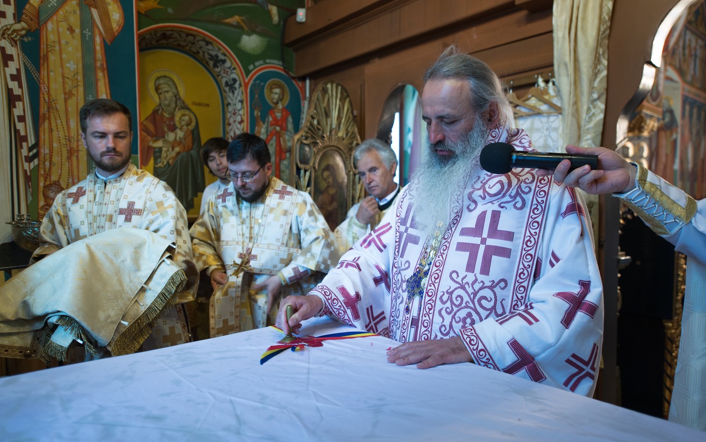 Biserica unde a slujit diaconul și scriitorul Ion Creangă a fost resfințită