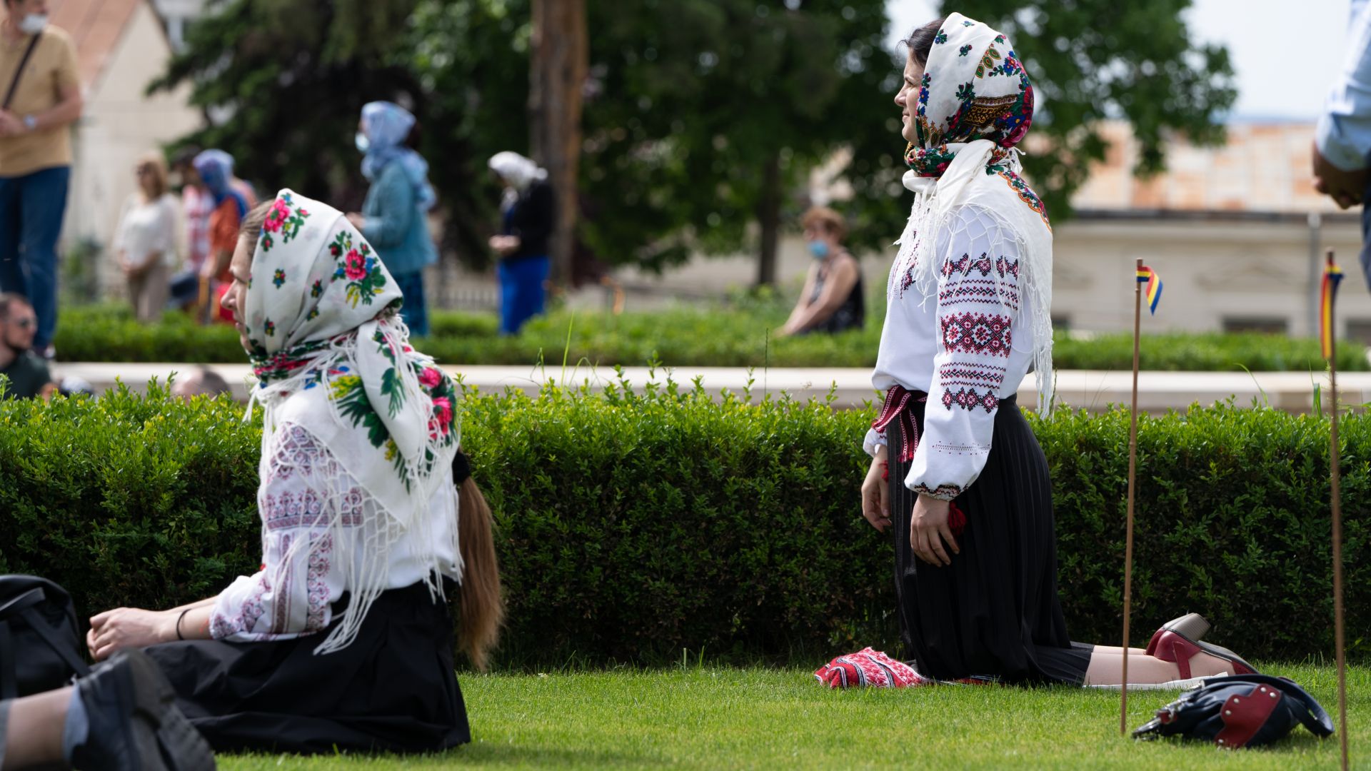 Pogorârea Sfântului Duh la Catedrala Mitropolitană din Iași: „Să ne dăruiască Dumnezeu putere ca ceva din adumbrirea Duhului Sfânt să ne cuprindă și pe noi”