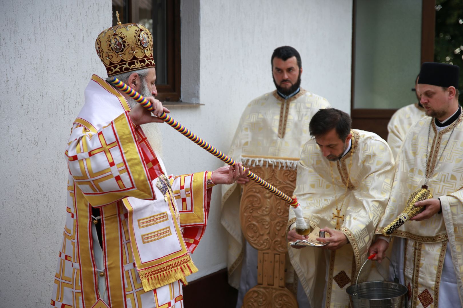foto: Flavius Popa Paraclisul filiei Bârgăoani a fost târnosit de Părintele Mitropolit Teofan