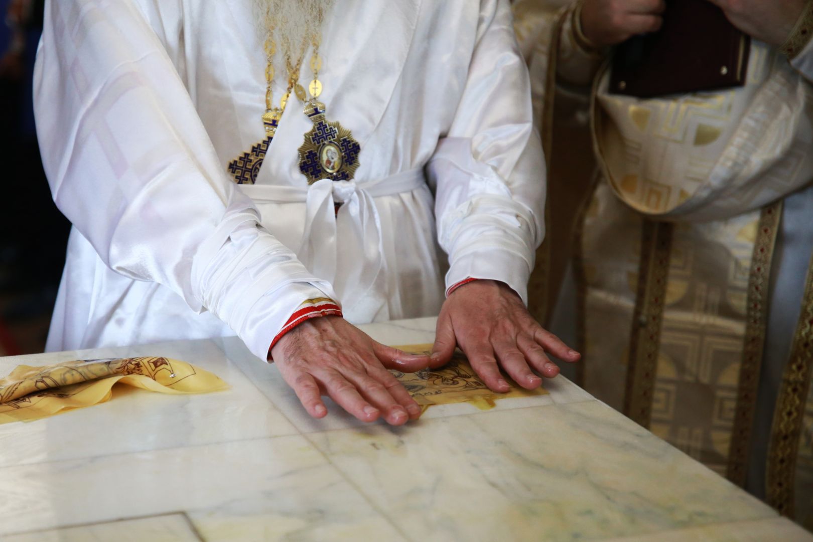 foto: Flavius Popa Paraclisul filiei Bârgăoani a fost târnosit de Părintele Mitropolit Teofan