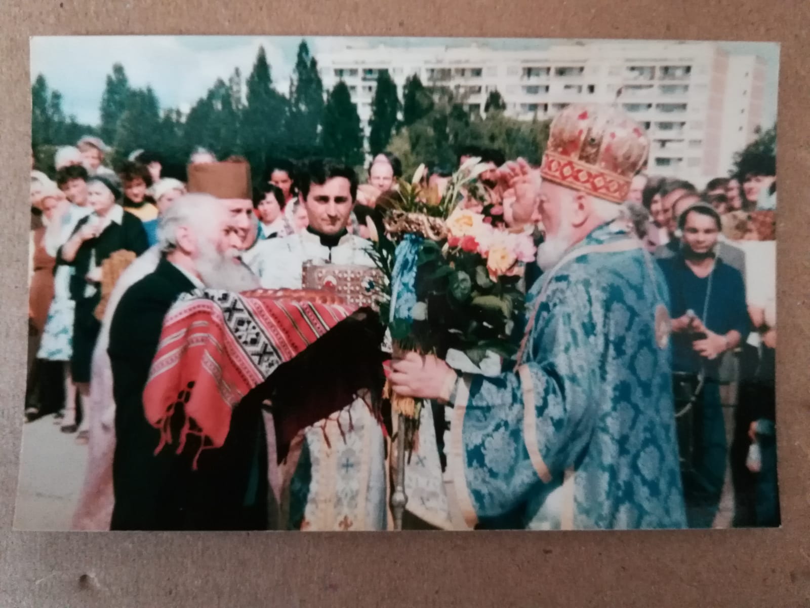 Trei decenii de la punerea pietrei de temelie a catedralei din Oneşti