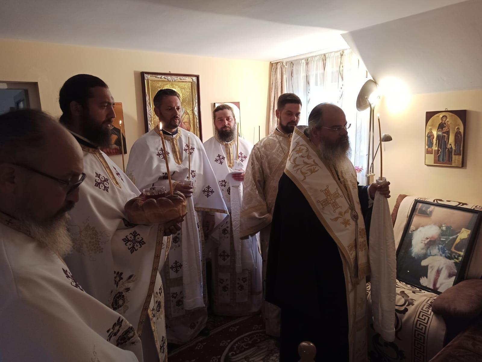Liturghie arhierească la Mănăstirea Paltin