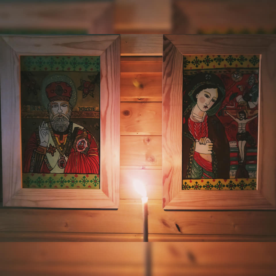 Atelier de icoane pe sticlă și expoziție în parohia Torrent, Spania