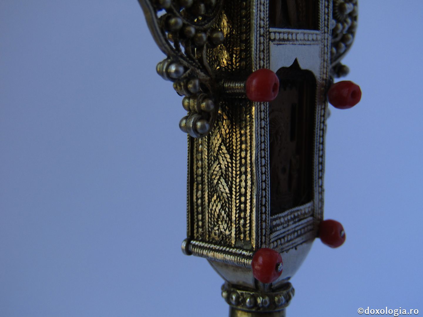 Exponatul lunii iulie: Cruce pentru Sfânta Masă