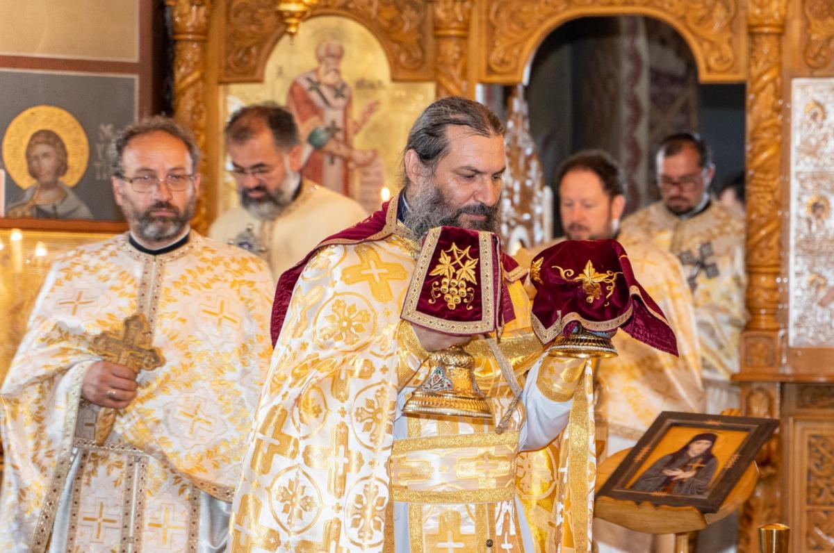 Hram la Biserica „Sfântul Voievod Ștefan cel Mare” - Aviație din Bacău