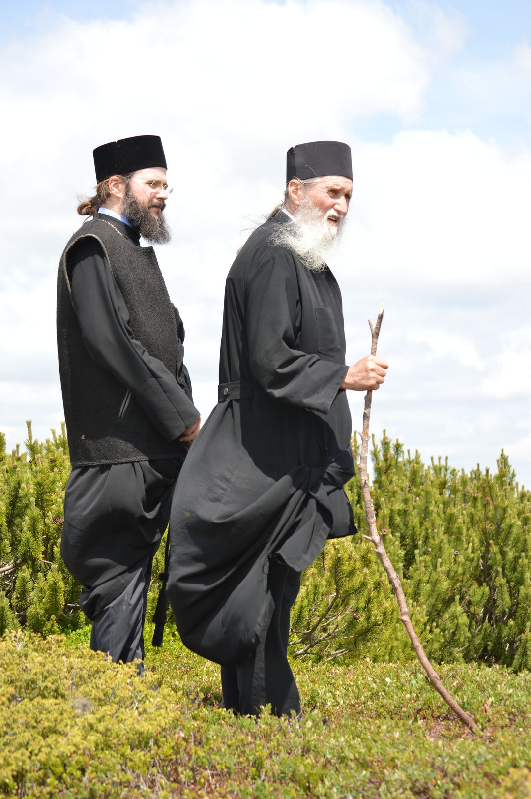 „Înaltpreasfințitul Pimen – un vlădică al slavei aduse lui Dumnezeu” – interviu cu Preasfințitul Macarie al Europei de Nord