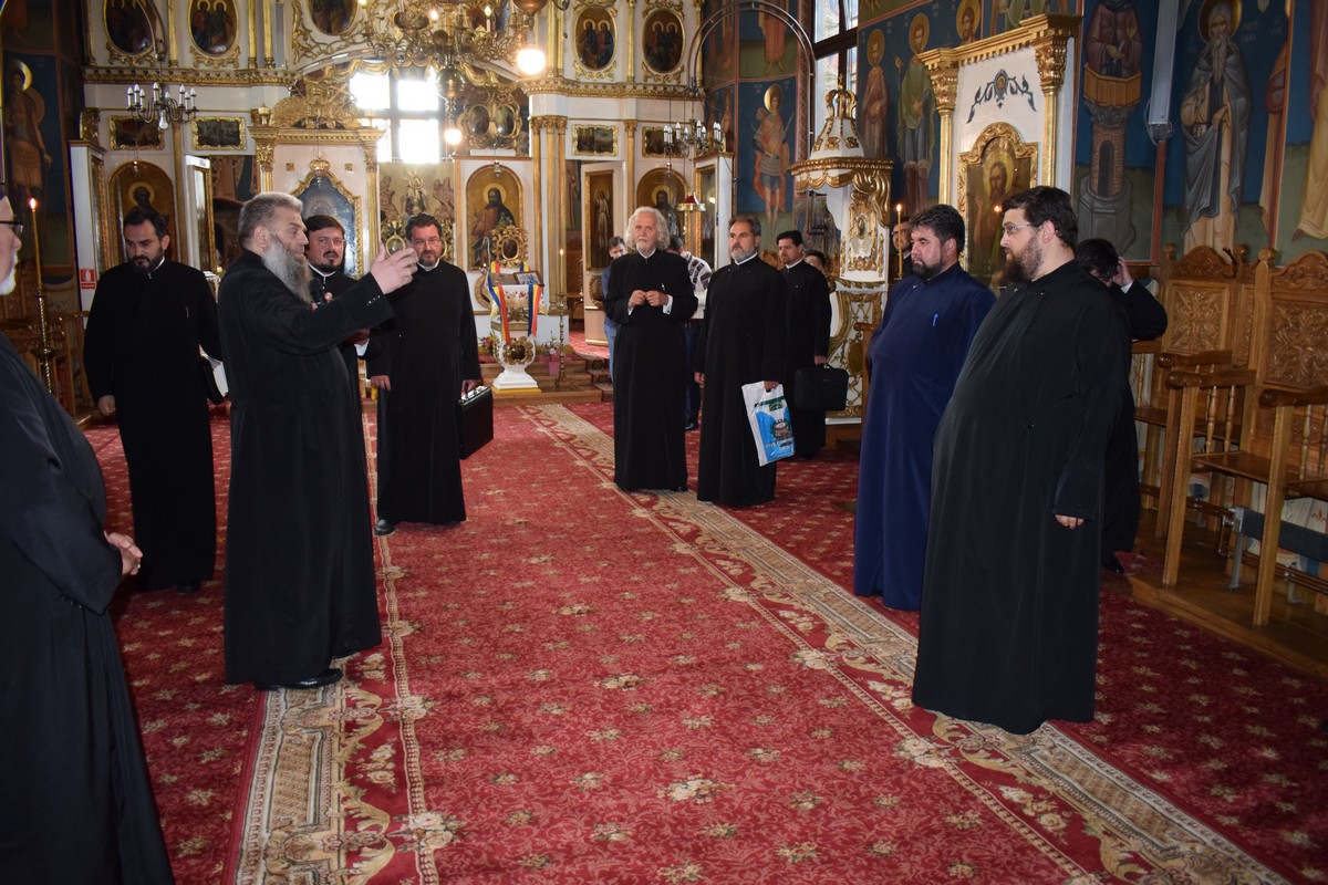 Întrunire misionară cu preoţi din şapte protopopiate, la Botoşani
