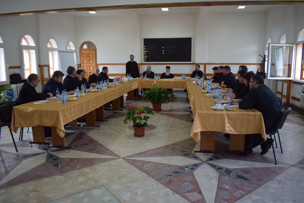 Întrunire misionară cu preoţi din şapte protopopiate, la Botoşani