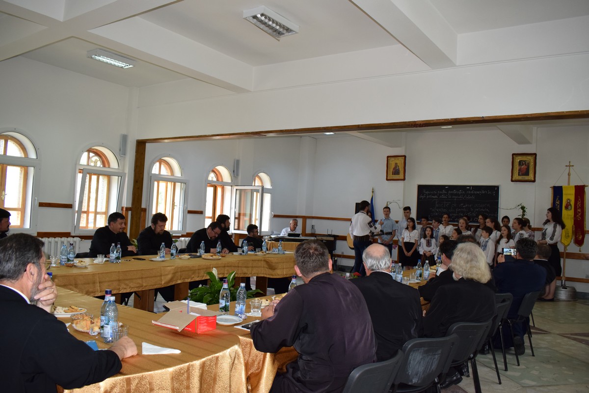 Întrunire misionară cu preoţi din şapte protopopiate, la Botoşani