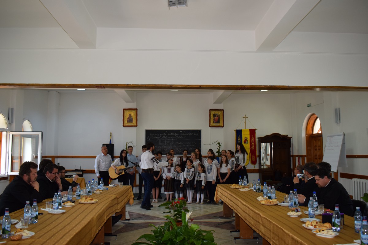 Întrunire misionară cu preoţi din şapte protopopiate, la Botoşani