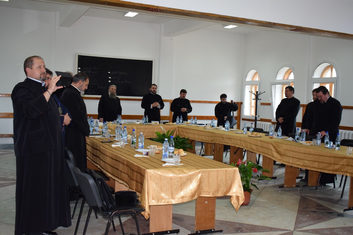 Întrunire misionară cu preoţi din şapte protopopiate, la Botoşani