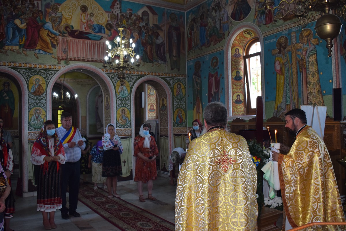 Patriarhul Teoctist Arăpașu, pomenit la Victoria și la Tocileni