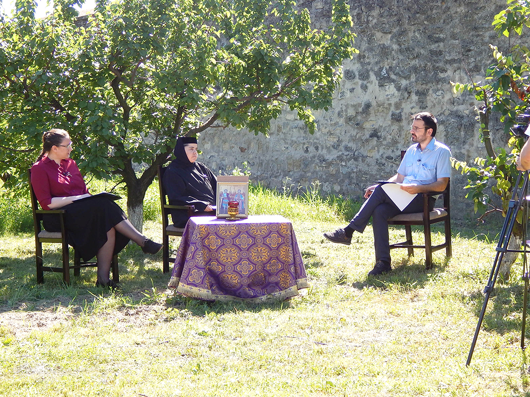 (Video) Mănăstirea Frumoasa, istorie în lumină (Video) Mănăstirea Frumoasa, istorie în lumină