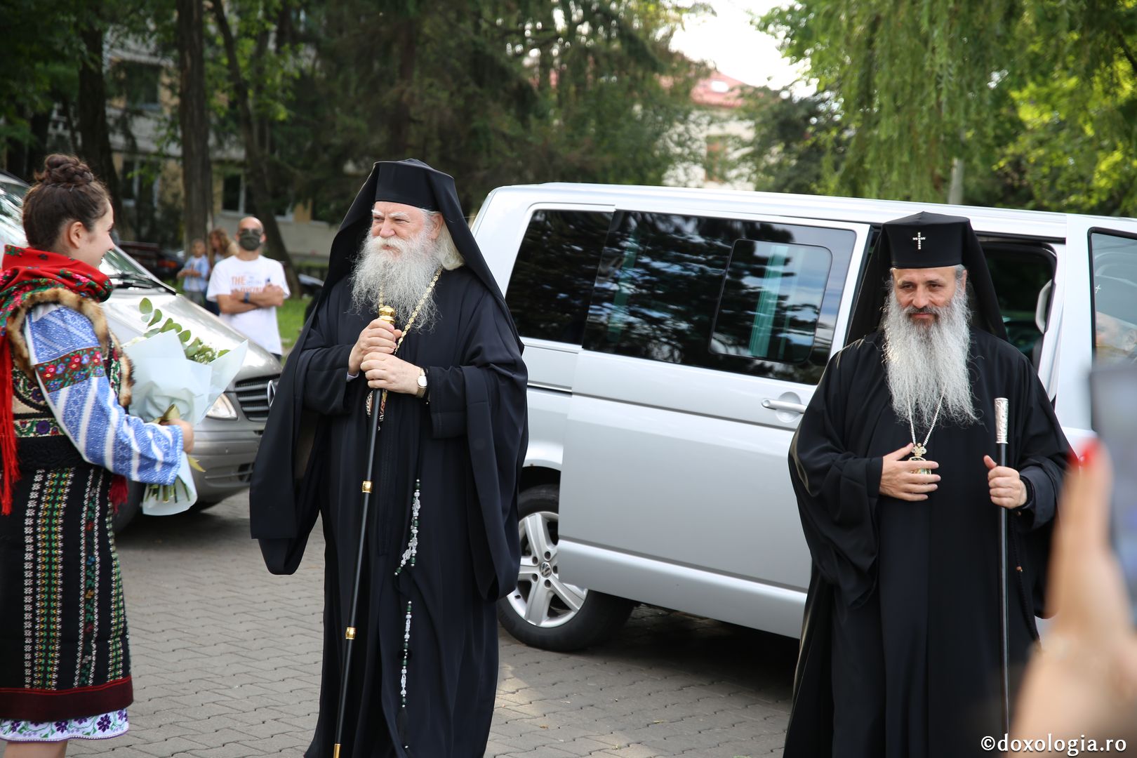 Suceava: Ierarhii care vor sluji în ziua întronizării noului Arhiepiscop au fost primiți la Mănăstirea „Sfântul Ioan cel Nou”