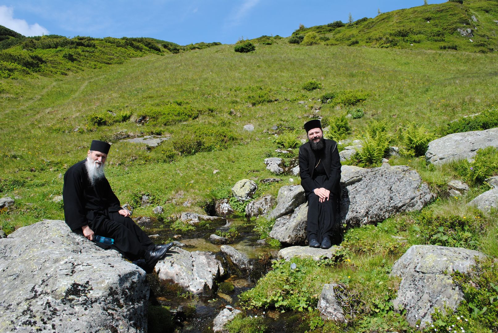 „Înaltpreasfințitul Pimen – un vlădică al slavei aduse lui Dumnezeu” – interviu cu Preasfințitul Macarie al Europei de Nord