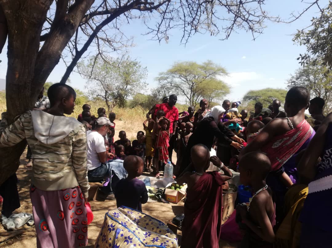 Întâlnire cu prietenii massai din Parohia de la Mapogoro