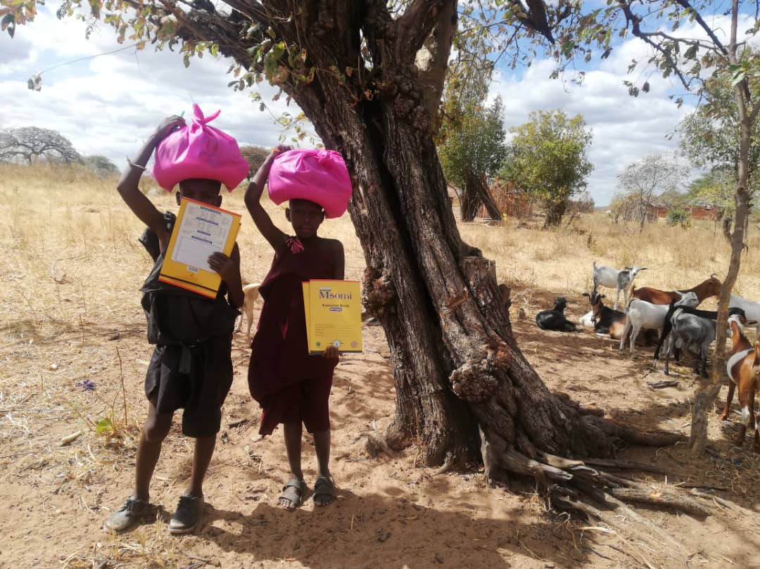 Prietenii noștri, massaii din satul Ipwasi