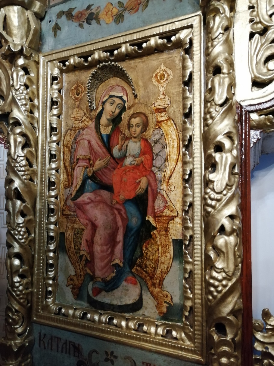 Catapeteasma bisericii-monument a Parohiei Bâtca Doamnei a fost resfințită