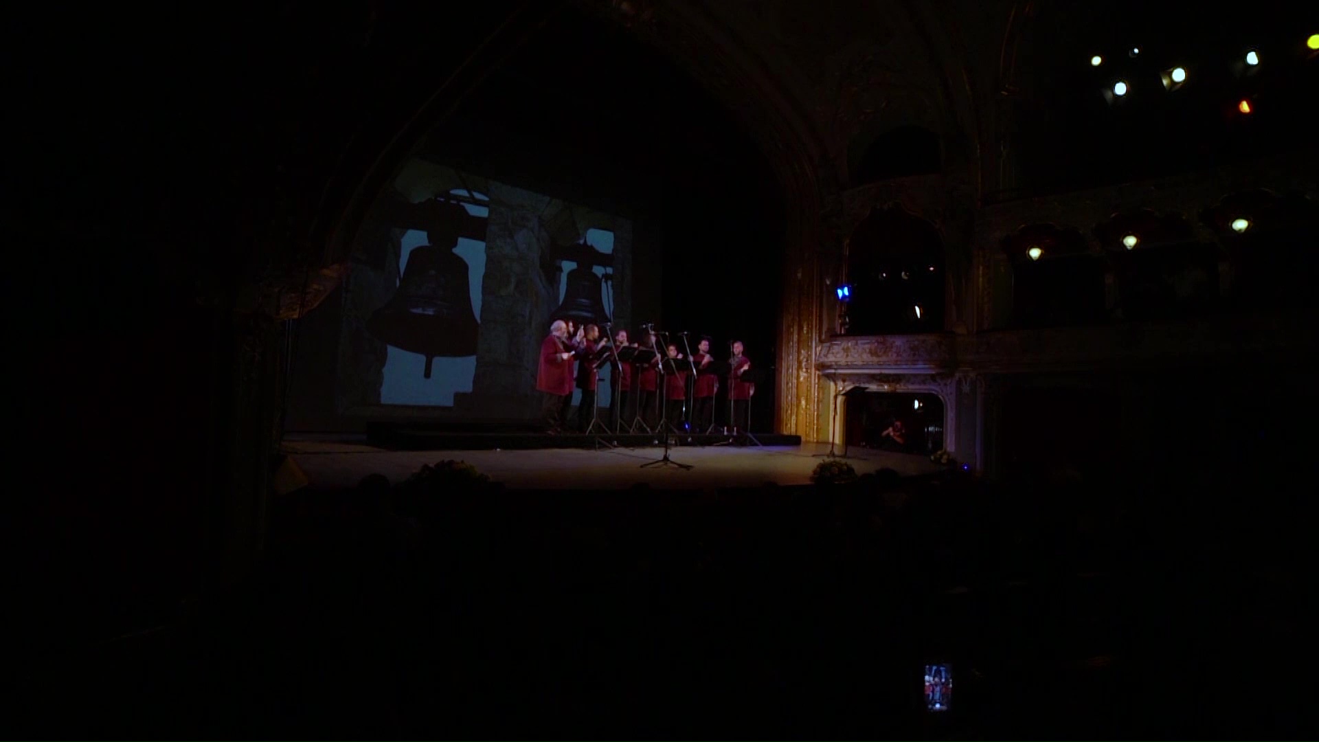 (Video) Rugăciunea clopotelor, interludiu specific Corului „Sfântul Efrem” din Ungaria (Video) Rugăciunea clopotelor, interludiu specific Corului „Sfântul Efrem” din Ungaria