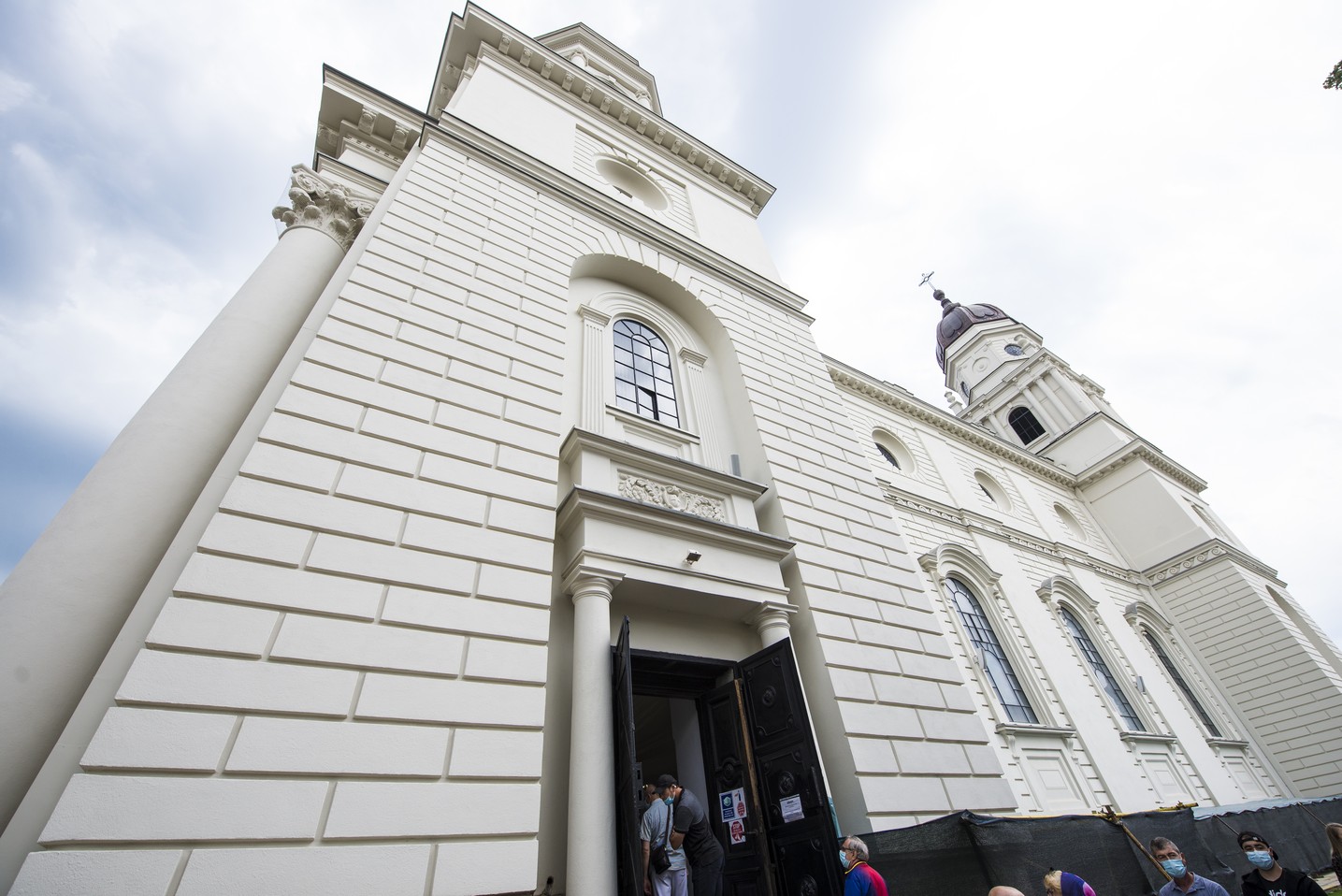 IPS Părinte Mitropolit Teofan: „Iubesc, așadar trăiesc cu adevărat!”