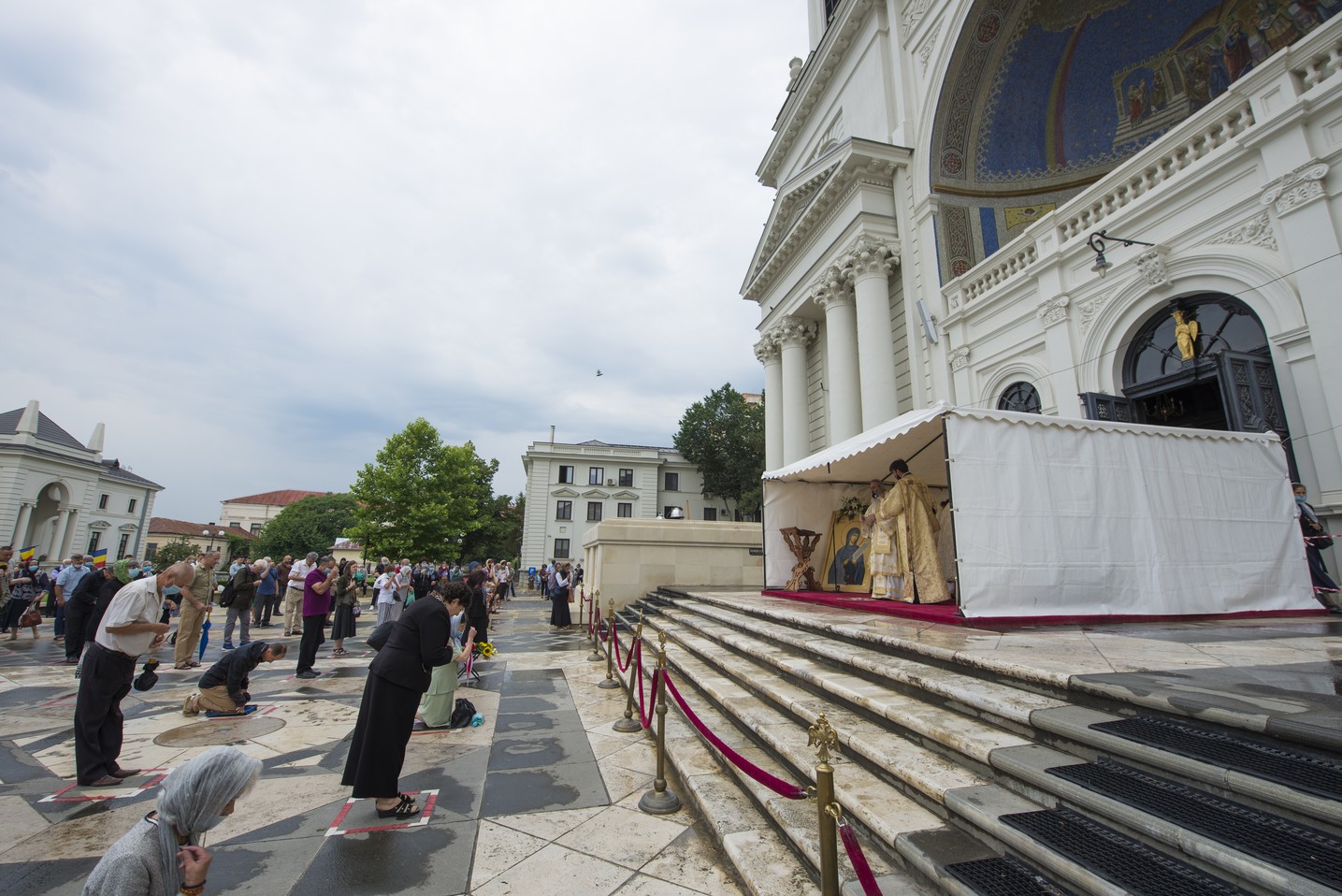 IPS Părinte Mitropolit Teofan: „Iubesc, așadar trăiesc cu adevărat!”