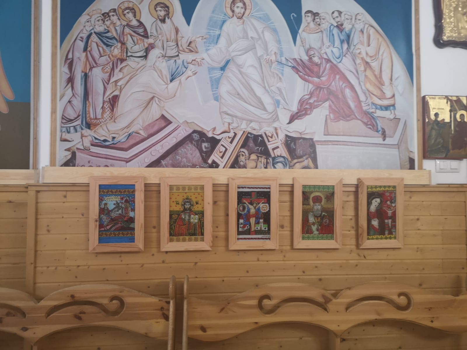 Atelier de icoane pe sticlă și expoziție în parohia Torrent, Spania