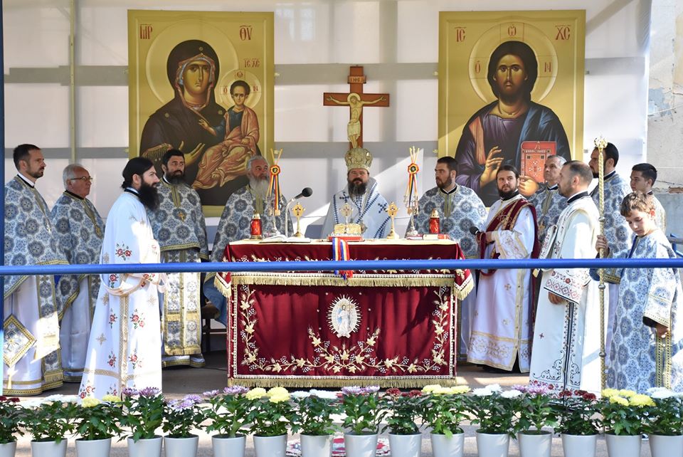 PS Macarie, la Mănăstirea Nicula: „Maica Domnului este la Nicula, printre copiii ei, pe care-i păzește de tot răul”