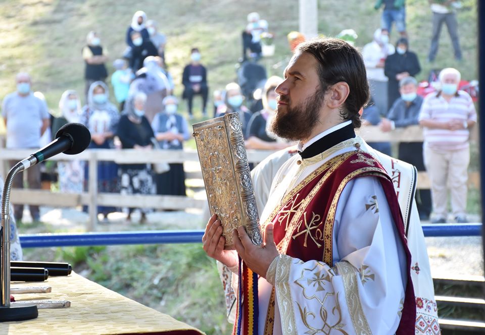 PS Macarie, la Mănăstirea Nicula: „Maica Domnului este la Nicula, printre copiii ei, pe care-i păzește de tot răul”