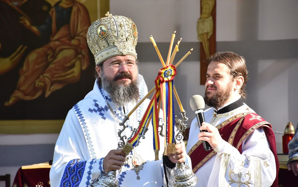 PS Macarie, la Mănăstirea Nicula: „Maica Domnului este la Nicula, printre copiii ei, pe care-i păzește de tot răul”