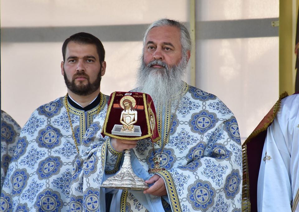 PS Petroniu, către pelerinii de la Nicula: „Să arătăm familiei că suntem mai buni după ce ne întoarcem de la mănăstire”