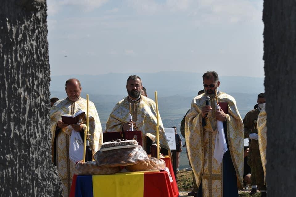 Ceremonie militară pe Dealul Coșna
