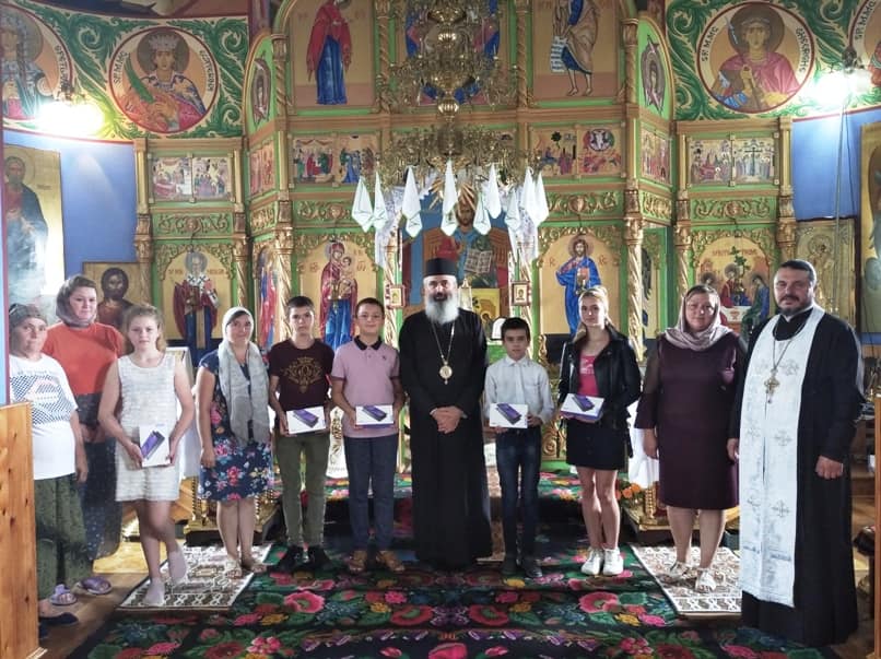 Tablete pentru copiii din Episcopia de Bălţi